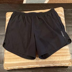 Brooks Women’s Chaser running shorts, 5 in., size small, NWOT